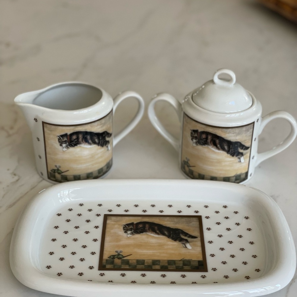 Vintage Cat Design Creamer, Sugar Bowl, and Tray Set